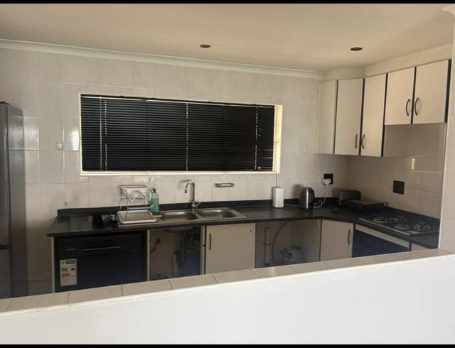 2 BEDROOM PROPERTY TO RENT IN LA MERCY
